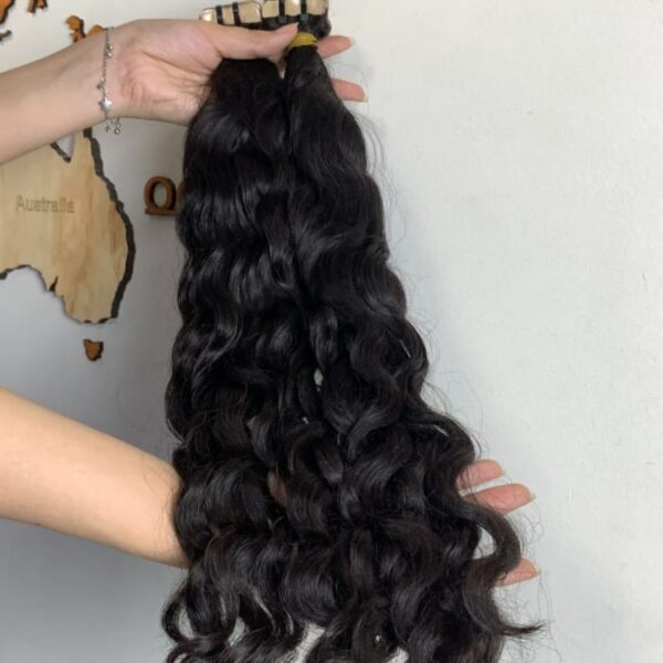 Tape-In Wavy Hair Extensions - Image 2